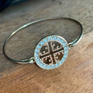 Gold tone bracelet​